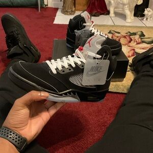 Black Metallic 5s (Deadstock)